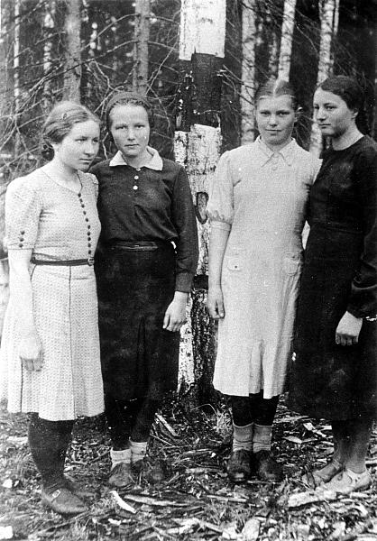 Polki deportowane w lutym 1940 do Kostousowa (rej. Reż, okr. Swierdłowsk, ZSRR).