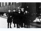 Polacy zwolnieni z łagrów powracają do kraju. Na zdjęciu pociąg na stacji Kotłas (Obwód Archangielski, ZSRR), pierwsza z prawej stoi Stanisława Gortyńska