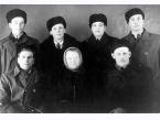 Grupa Polaków uwolnionych z łagrów, przebywająca na tzw. wolnej zsyłce w Norylsku (Krasnojarski Kraj, ZSRR).