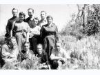 Polacy zwolnieni z sowieckich łagrów w miejscowości Ostinek (ZSRR)