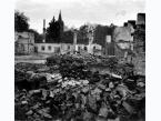Ruiny domów w Rumii zniszczonych podczas bombardowania.
