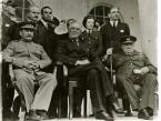 Konferencja w Teheranie - Spotkanie przywódców koalicji antyhitlerowskiej w Teheranie (Persja). Siedzą od lewej: Józef Stalin, Franklin Delano Roosevelt, Winston Churchill, za Stalinem stoi Wiaczesław Mołotow.