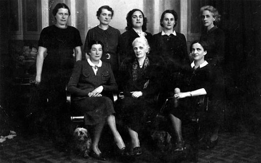 Polscy uchodźcy w Rumunii podczas drugiej wojny światowej. Zarząd Koła Kobiet w Craiovej.