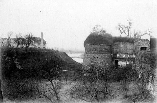 Ruiny zamku w Dubnie (woj. wołyńskie).