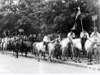 Konna parada kozaków podczas uroczystości odprawy ochotników do 14 Dywizji Strzeleckiej SS-Galizien we Lwowie (dystrykt Galicja, Generalna Gubernia)