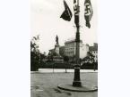Dekoracje uliczne w wojennej Warszawie na czas wizyty Adolfa Hitlera, 5 października 1939